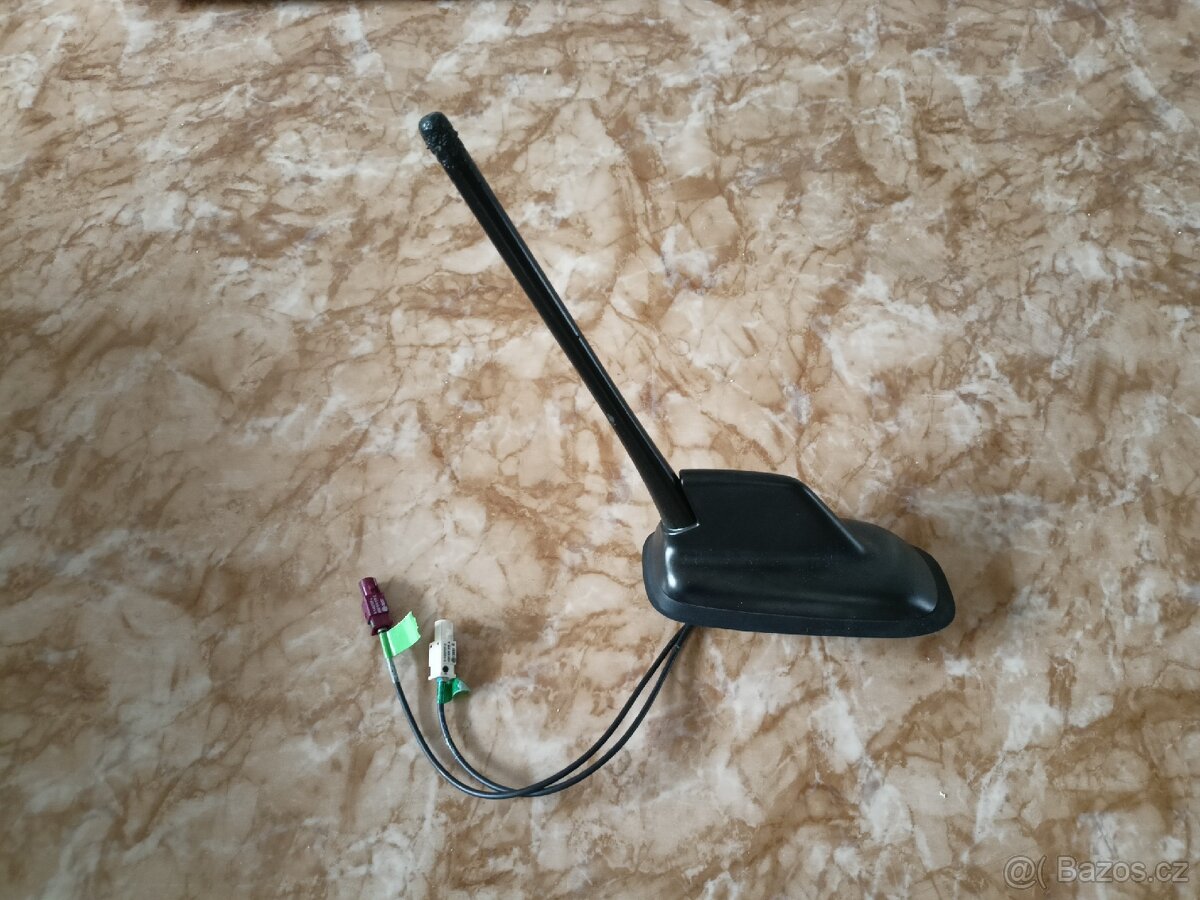 Střešní anténa Škoda Octavia 2 FL