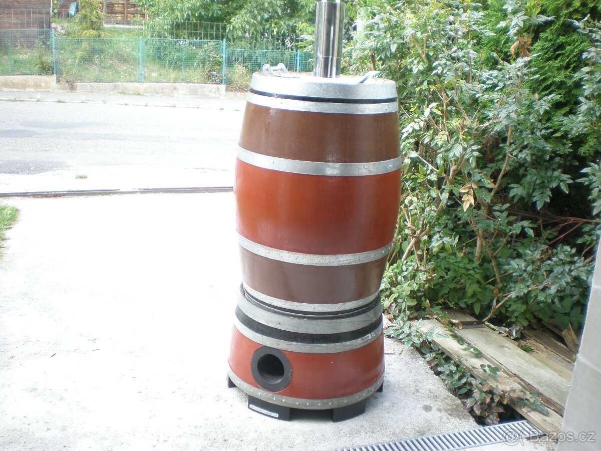 UDÍRNA ZE SUDŮ OD VÍNA