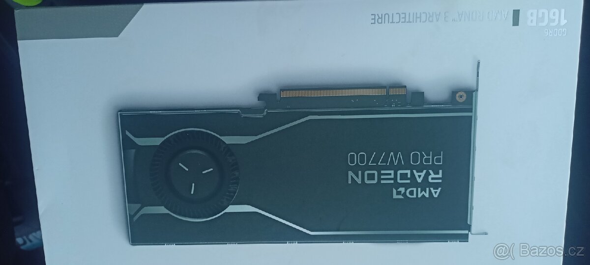 AMD Radeon pro W7700 16GB