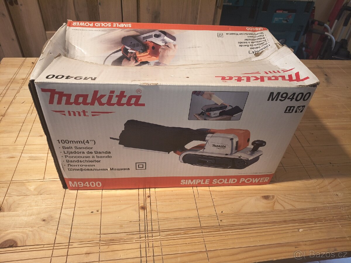 Makita M9400