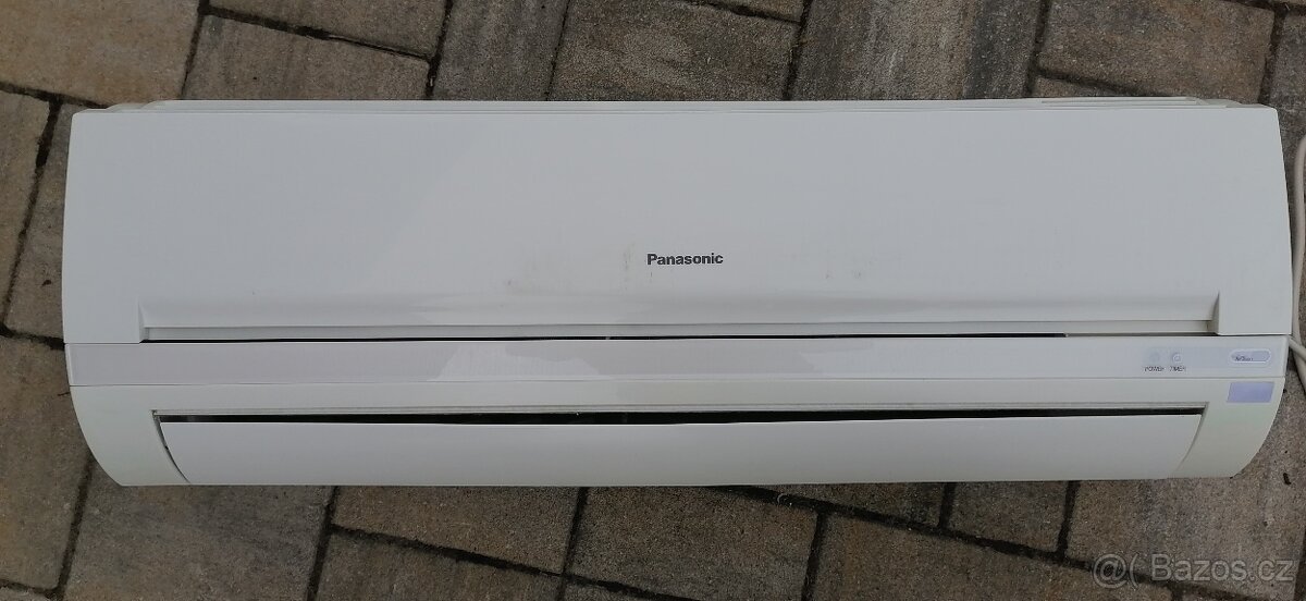 Vnitřní jednotka klimatizace Panasonic.