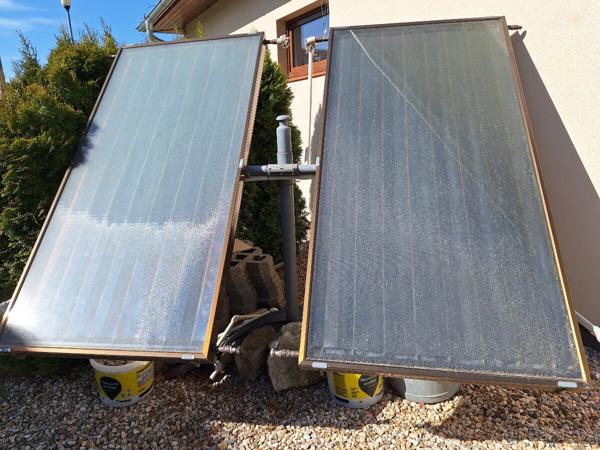 Solární panely na ohřev vody