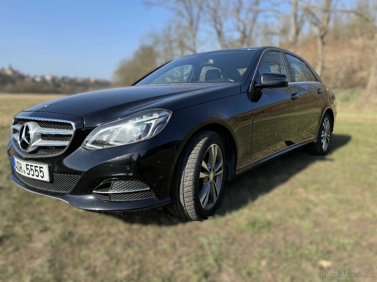 MB E 220 Diesel, 2015, 105 000 km, couvací kamera