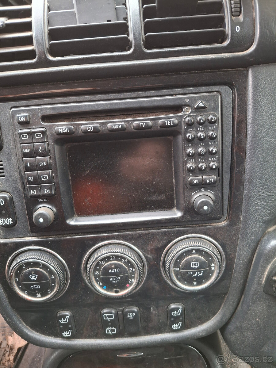 Rádio comand vyndané z mercedes ml w163