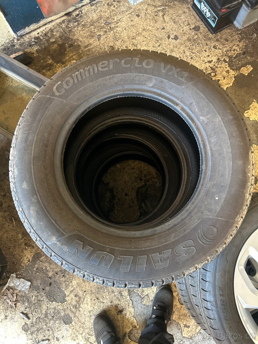 Pneu 235/65R16C