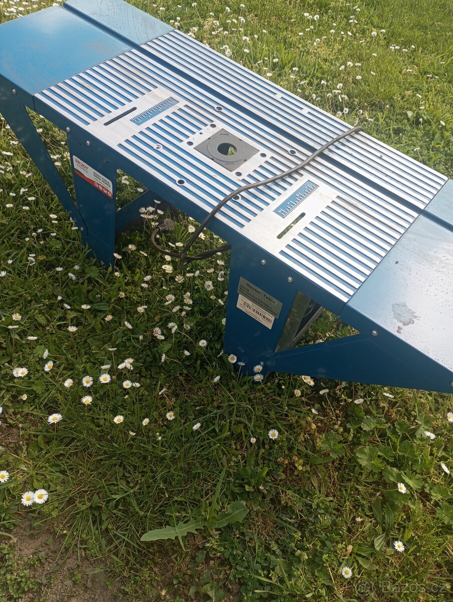 Prodloužený Alu stůl vrchní frézky