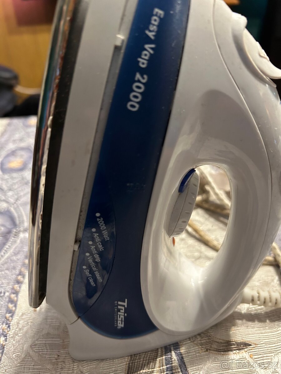 Žehlička Trisa Easy Vsp 2000