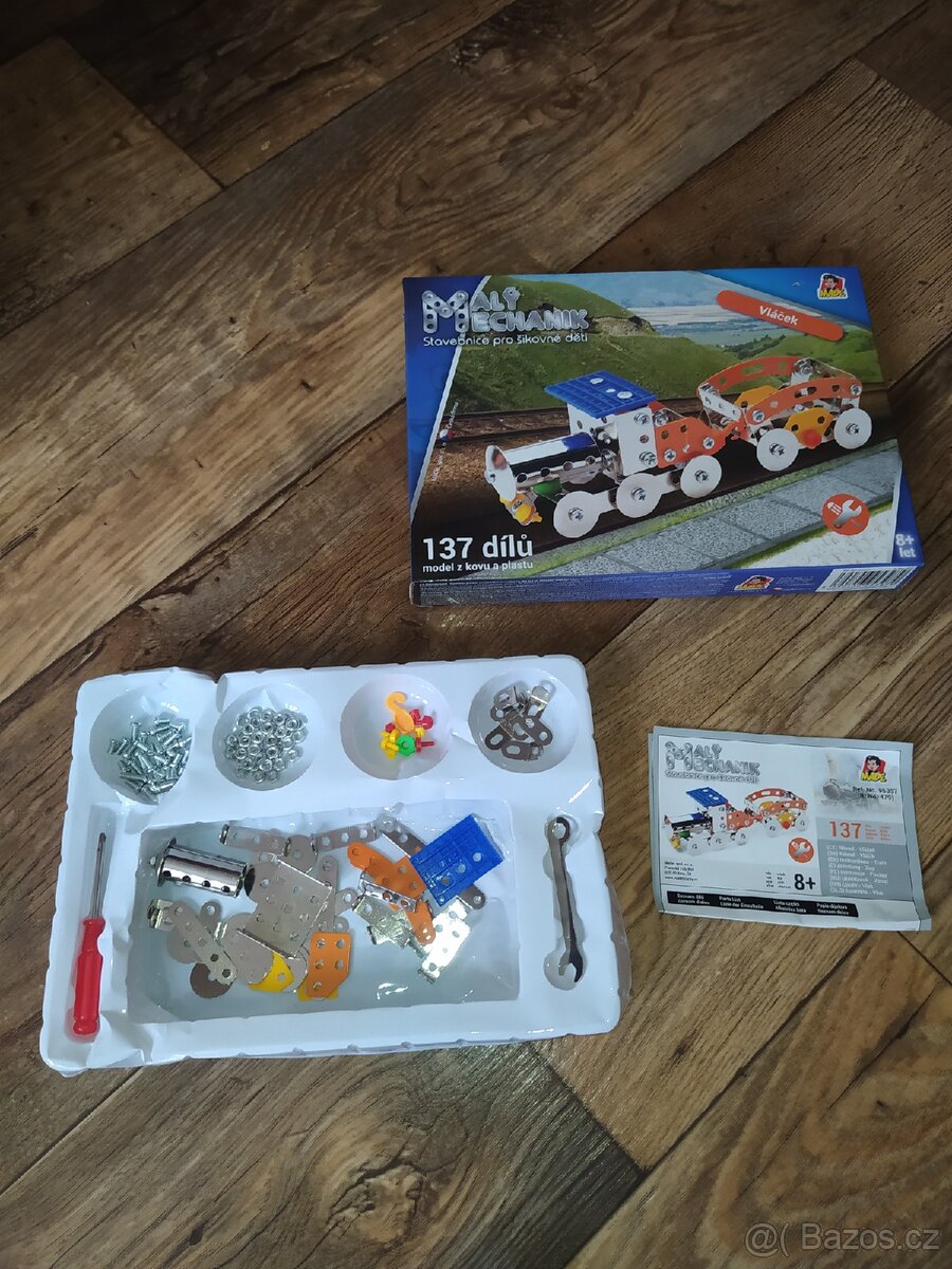 Malý mechanik vláček 137 dílů stavebnice