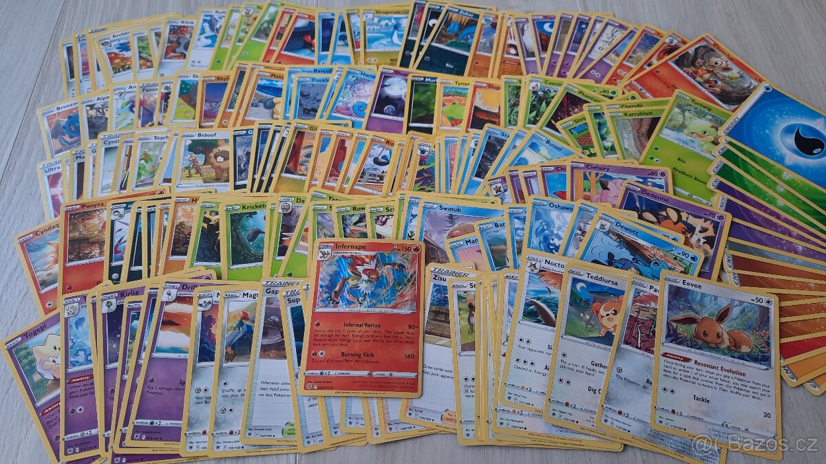 Pokémon karty mix 176 ks