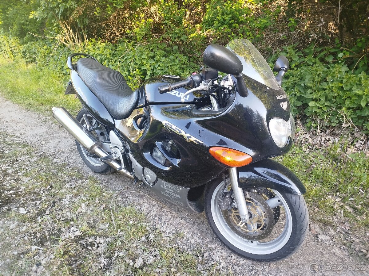 Suzuki Gsx 750F Nová STK 2029