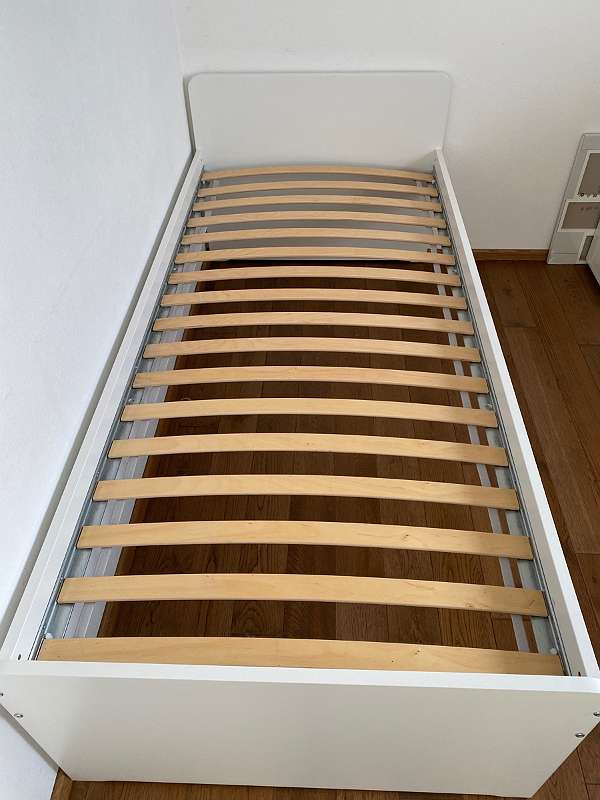 Dětská postel Ikea SLÄKT matrace Hamarvik