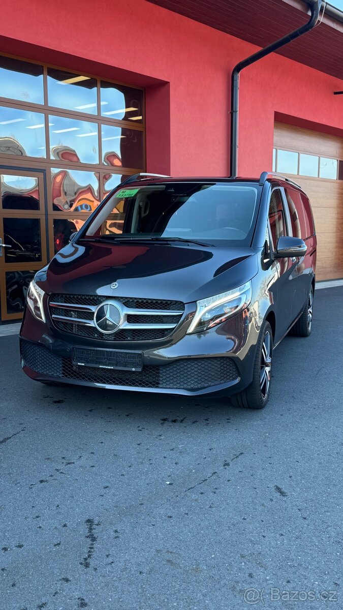 Mercedes-Benz V300d 4x4 L-7míst, DPH, 60000Km
