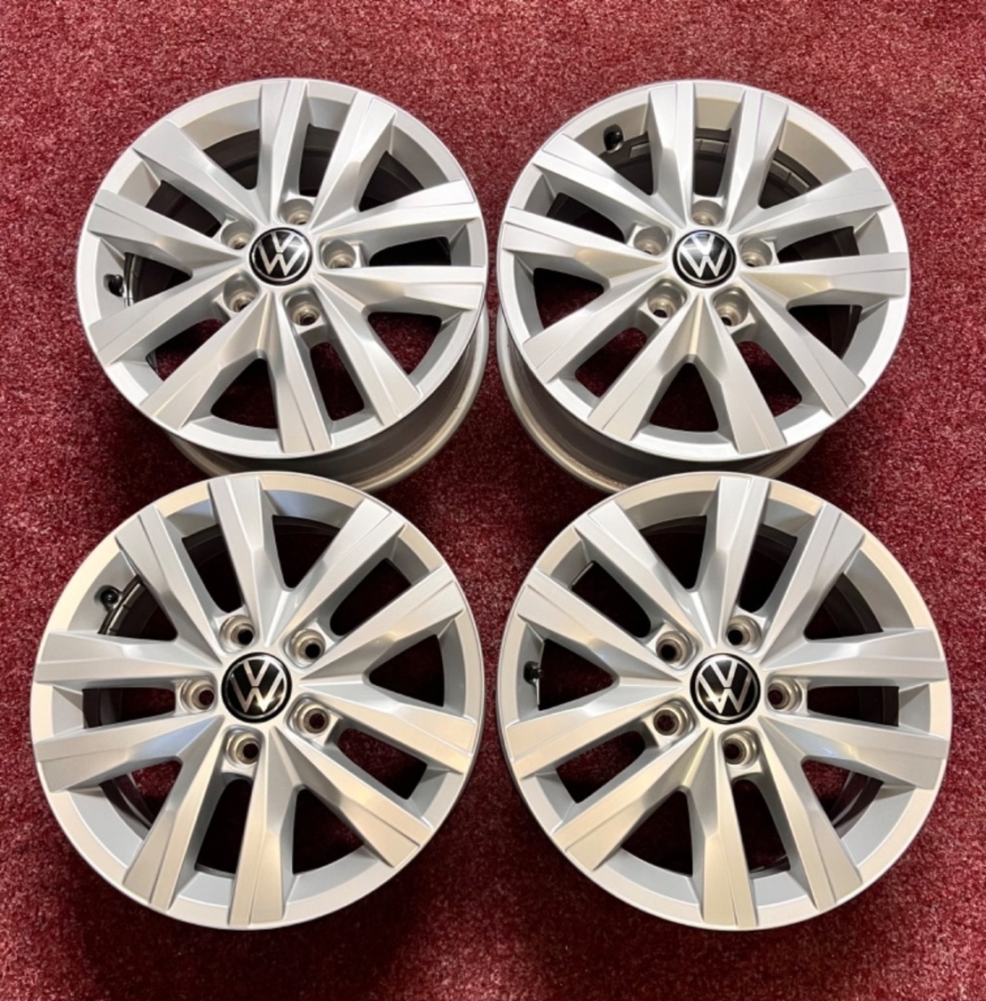 5x120 R16 Alu originál T6 najeto 11.500KM - TOP STAV