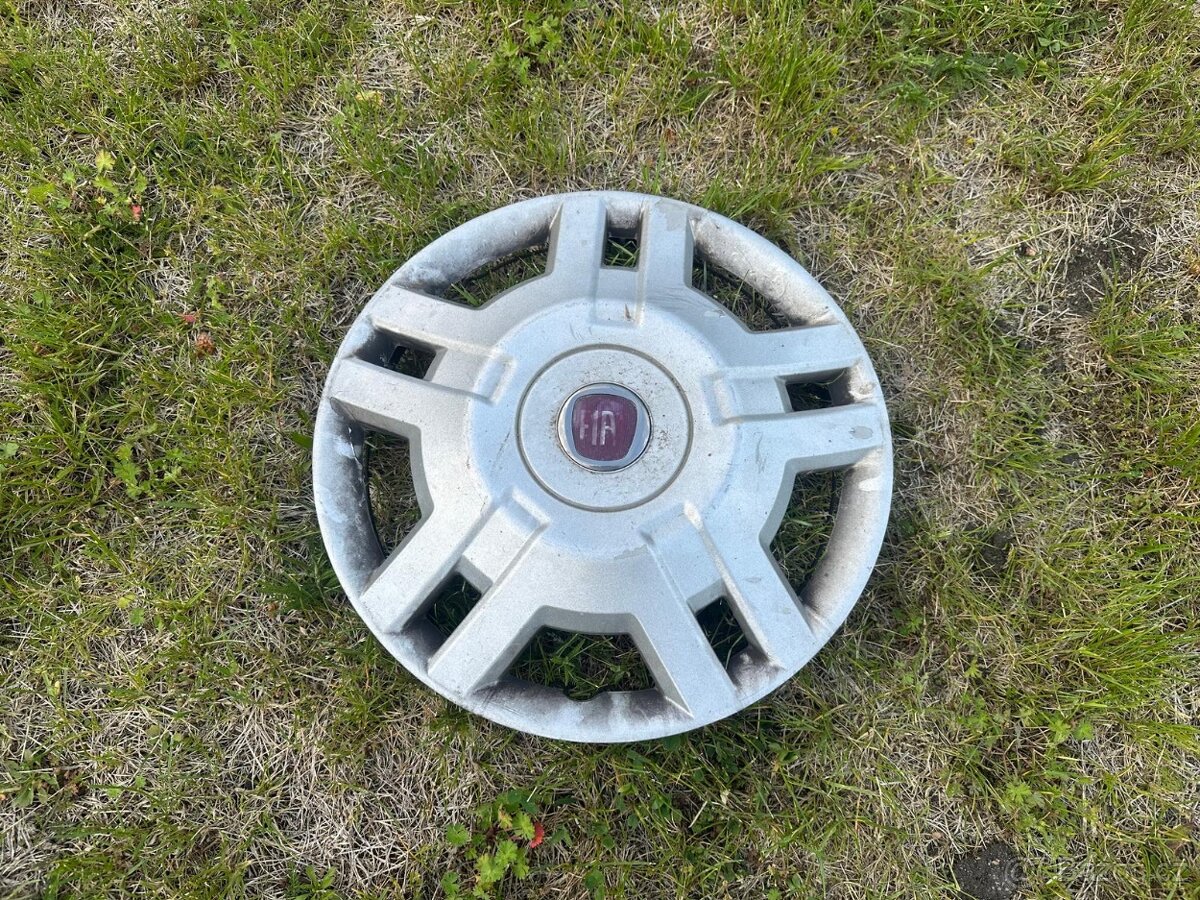 Poklice Fiat Ducato 15´ originál č. 1352624080 / 1358879080