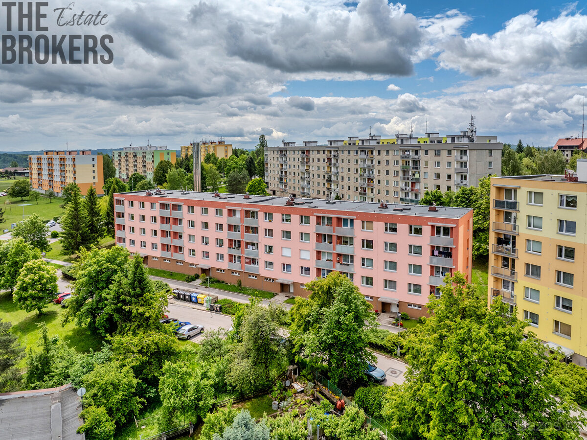 Prodej bytu 4+kk, 88 m2, lodžie, sklep, Vrchlabí