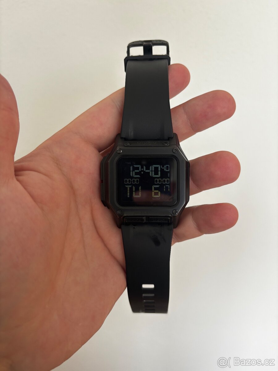 Nixon Regulus