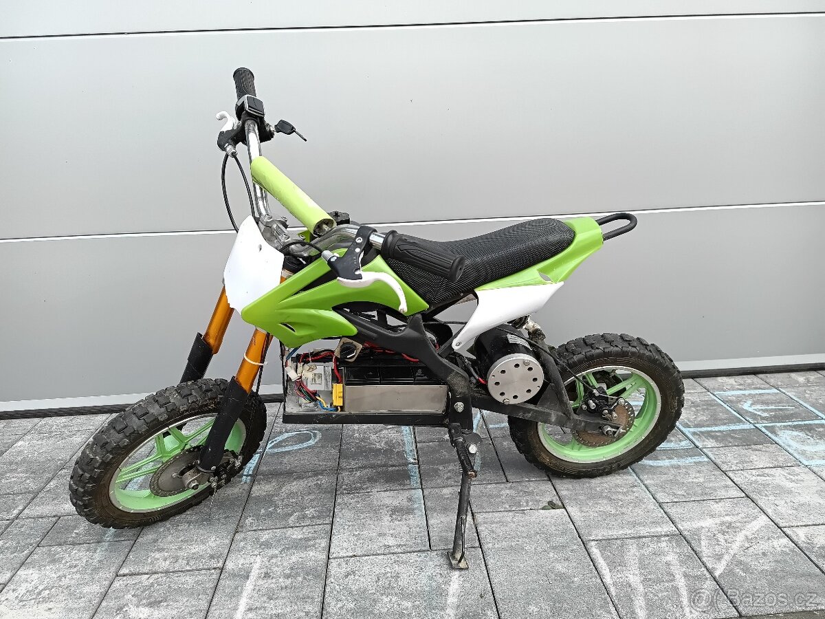 Dětská elektrická motorka