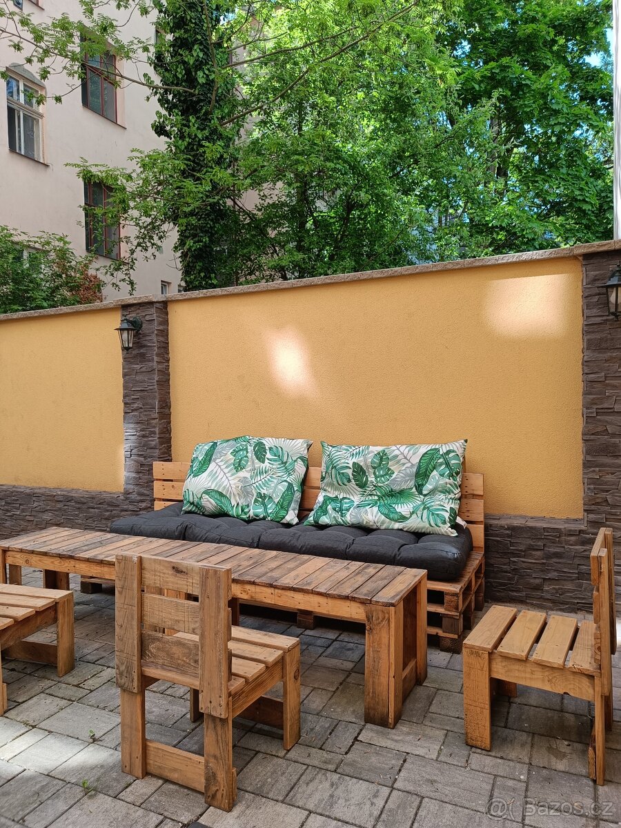 Paletové podsedáky 2 ks šedé + 2 ks zelené