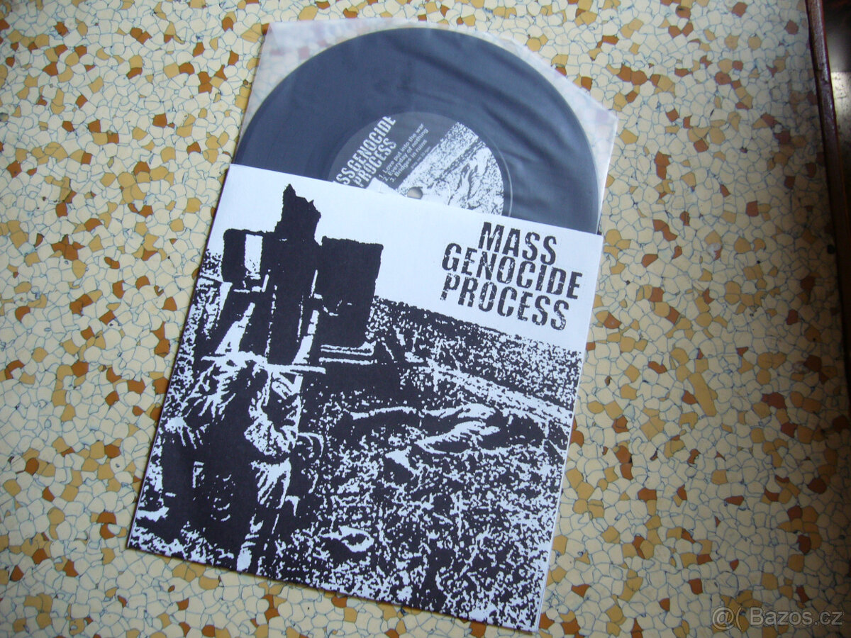 MASS GENOCIDE PROCESS / DRESCHFLEGEL - split