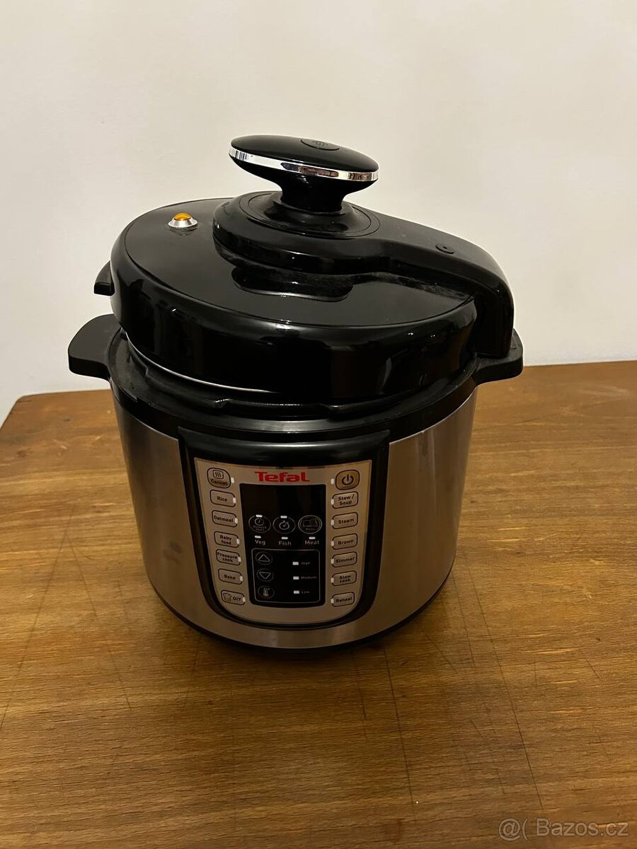 Multifunkční hrnec Tefal CY505E30