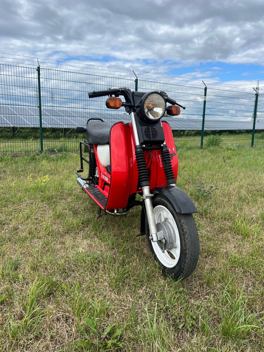 Prodám Simson skútr, udržovací příručka, servisní knížka