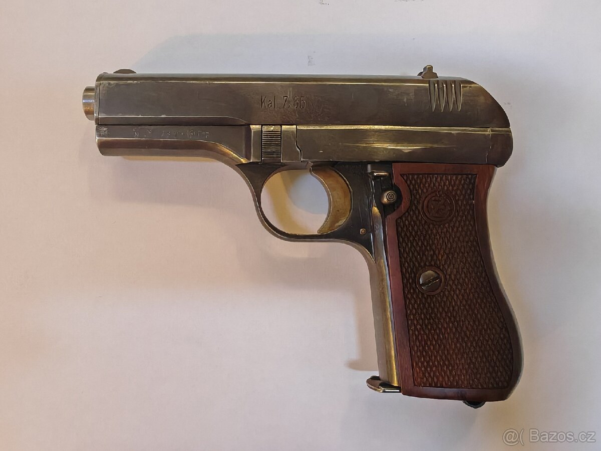 Pistole CZ. 27 7.65 Browning