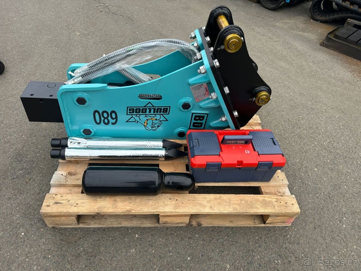 Bourací kladivo Bulldog pro JCB 3CX/4CX - 320kg
