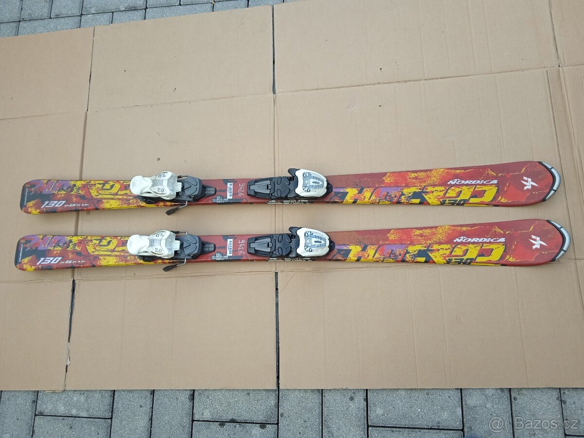 Lyže Nordica 130 cm .