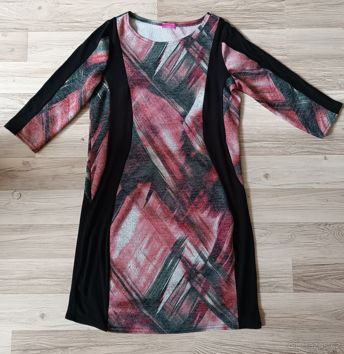 Dámské šaty Lara s tříčtvrtečními rukávy - vel. L