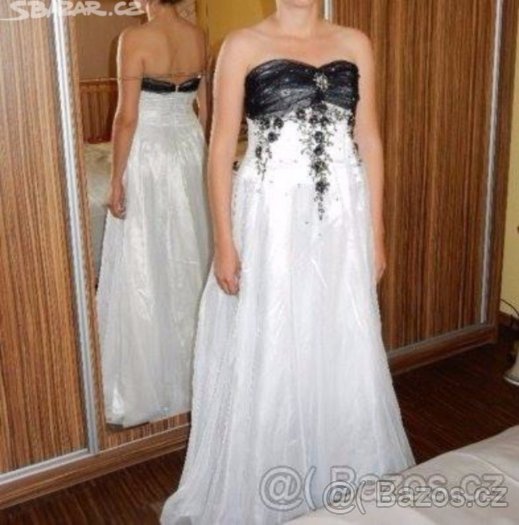 Plesové, společenské a možno i svatební šaty