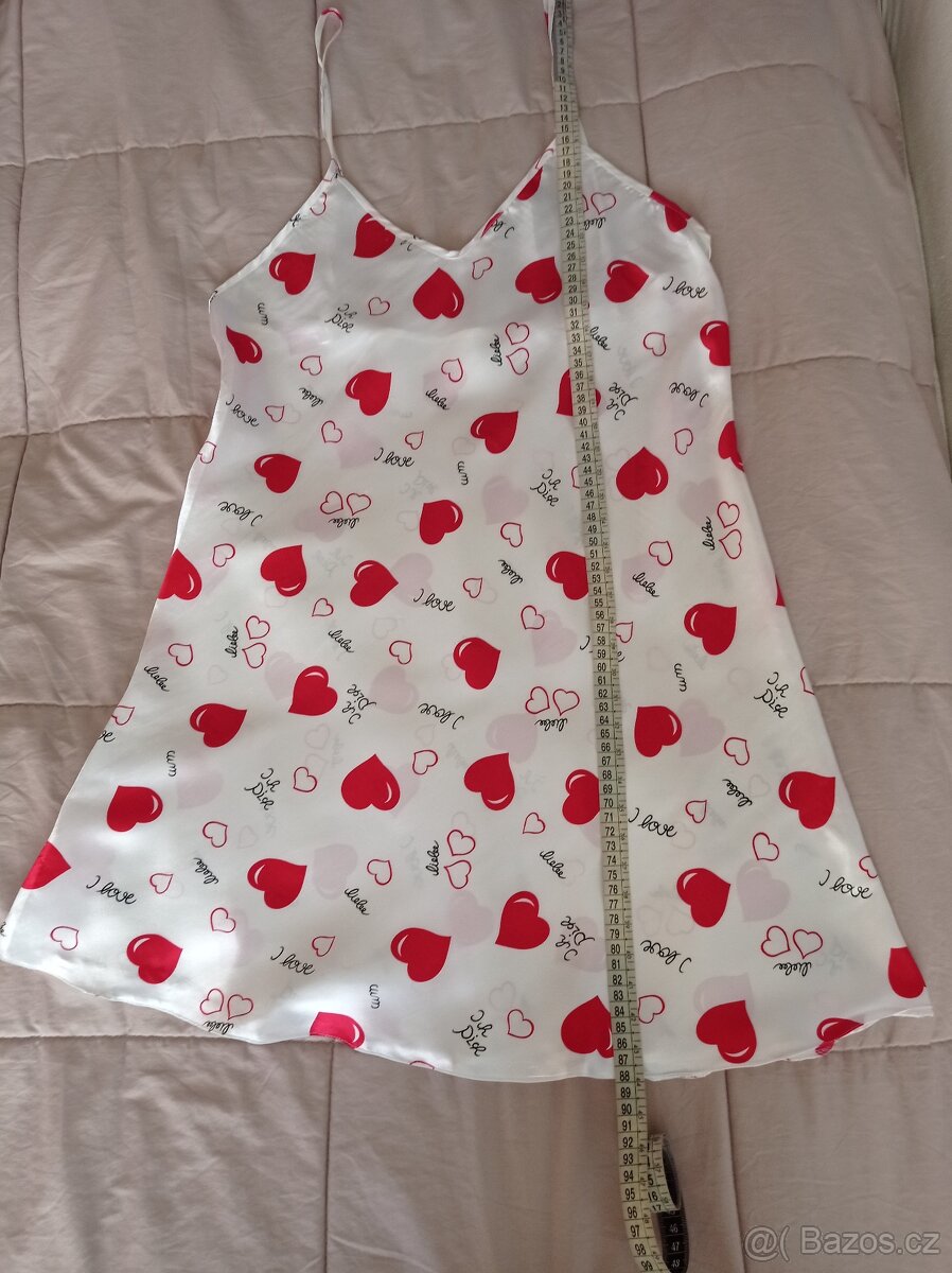 Noční košile saténová vel. S - M