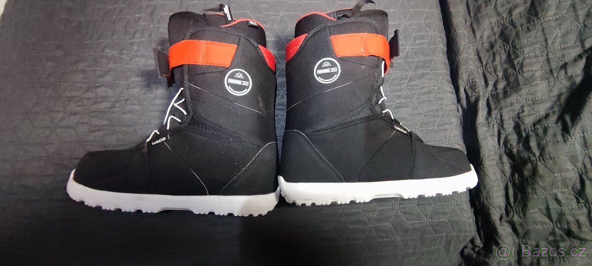 Snowboard boty Wedze foraker 300 45Eu
