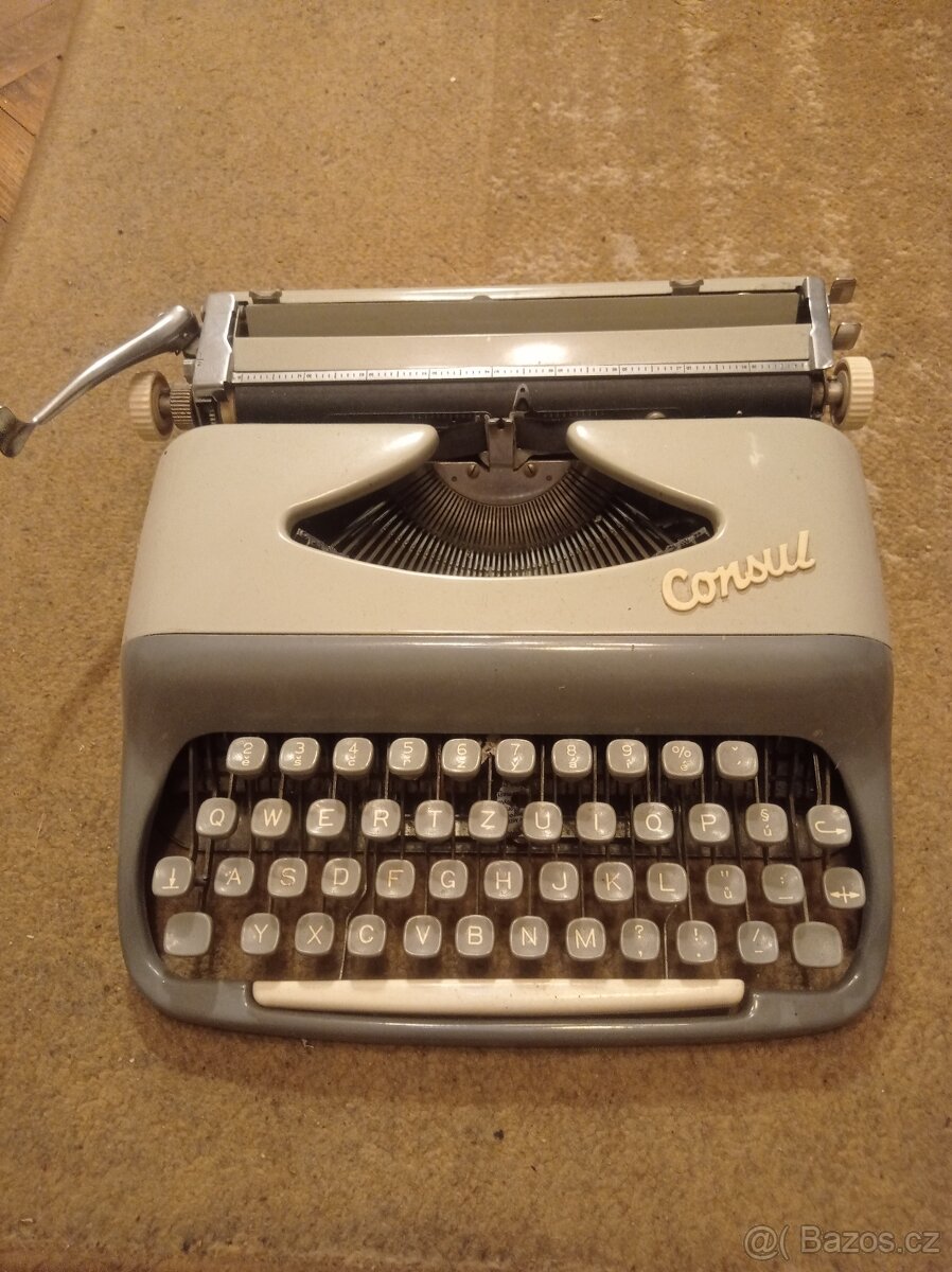 Psací stroj Consul