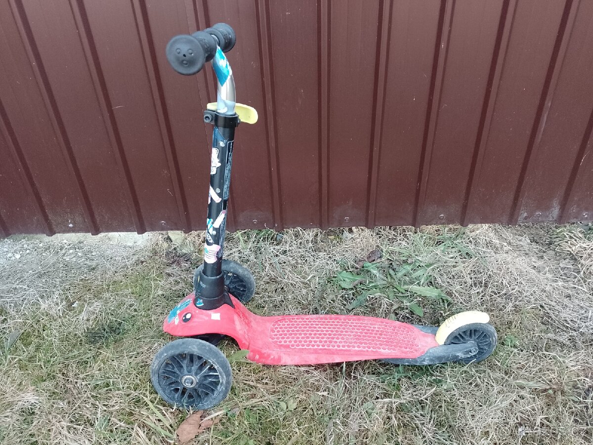 Dětská koloběžka se 3 kolečky