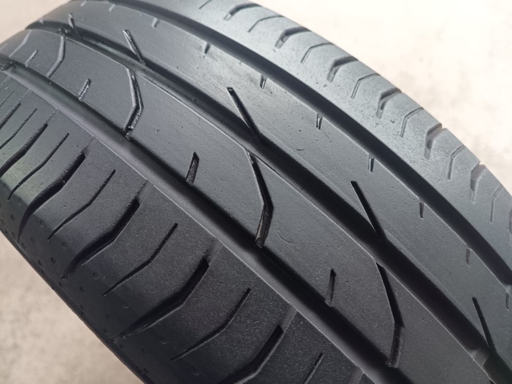 195/65 R15 CONTINENTAL (1714)