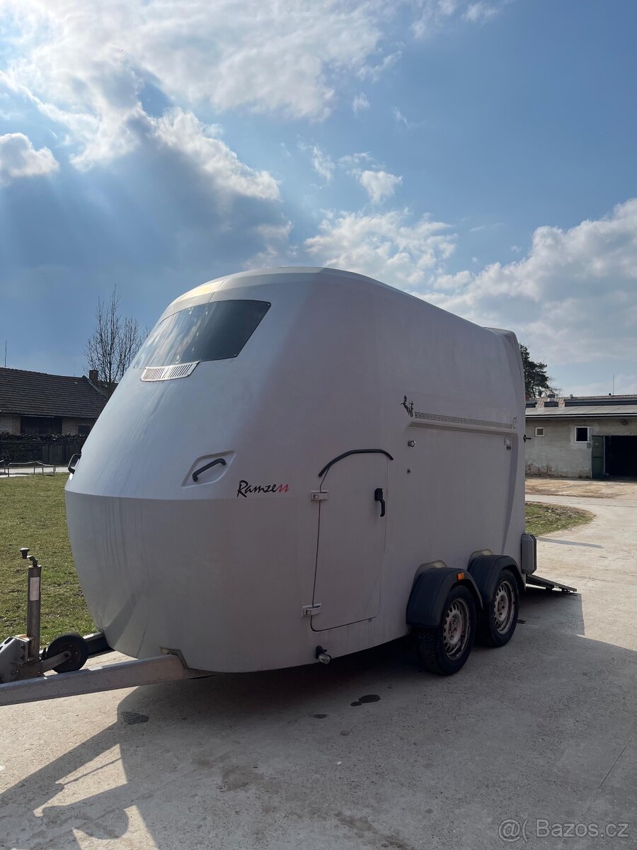 Přepravník na koně