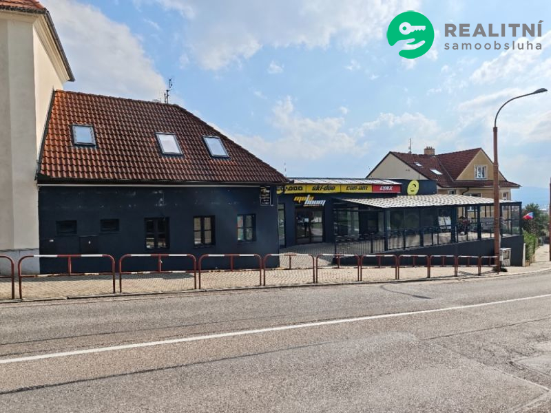 Commercial property, 766 m²