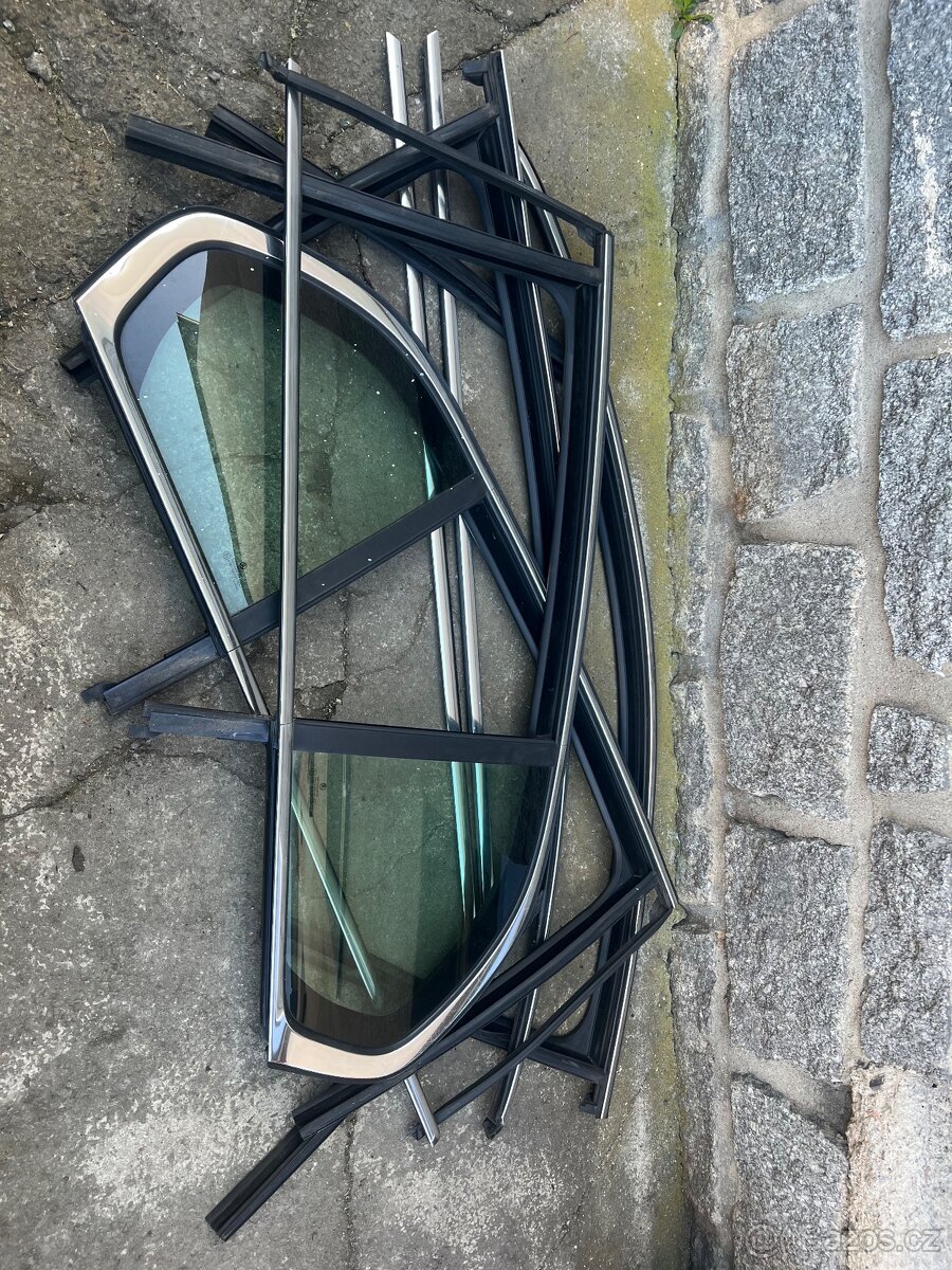 Chromové lišty superb 2