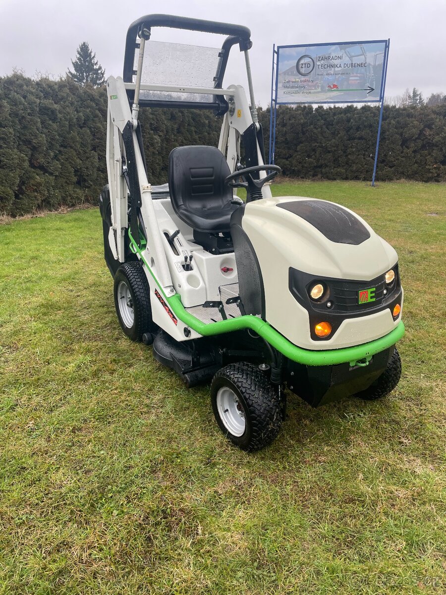 Zahradní, komunální traktor Etesia Buffalo 100 4x4