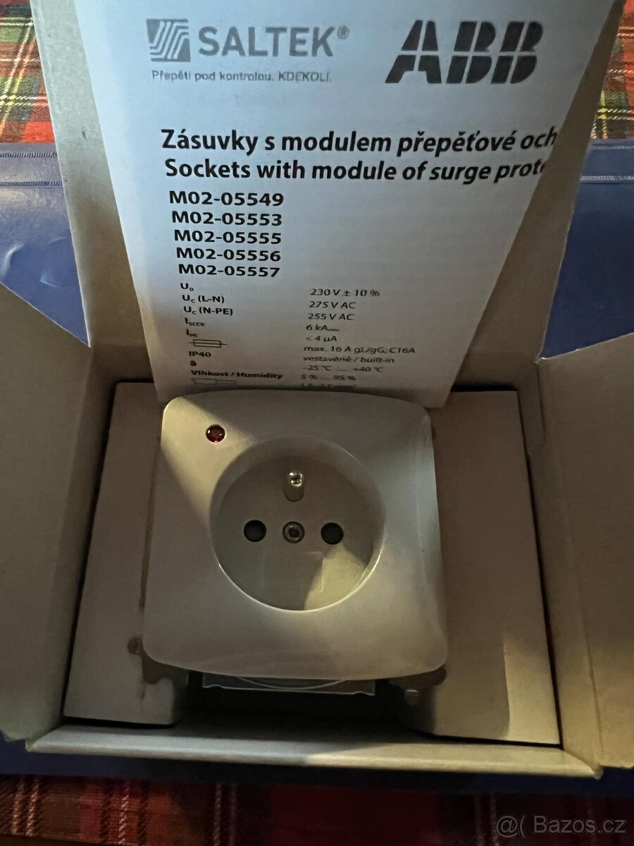 Zasuvka ABB Tango