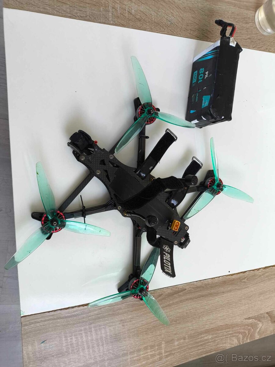 FPV dron 7 inch + ELRS + Baterie 6s 8000mah