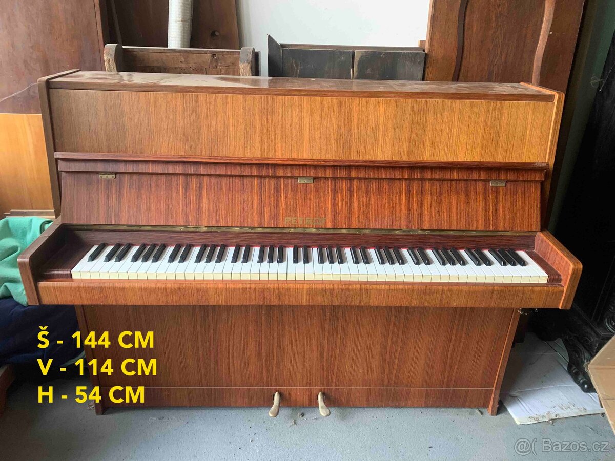 Pianino Petrof