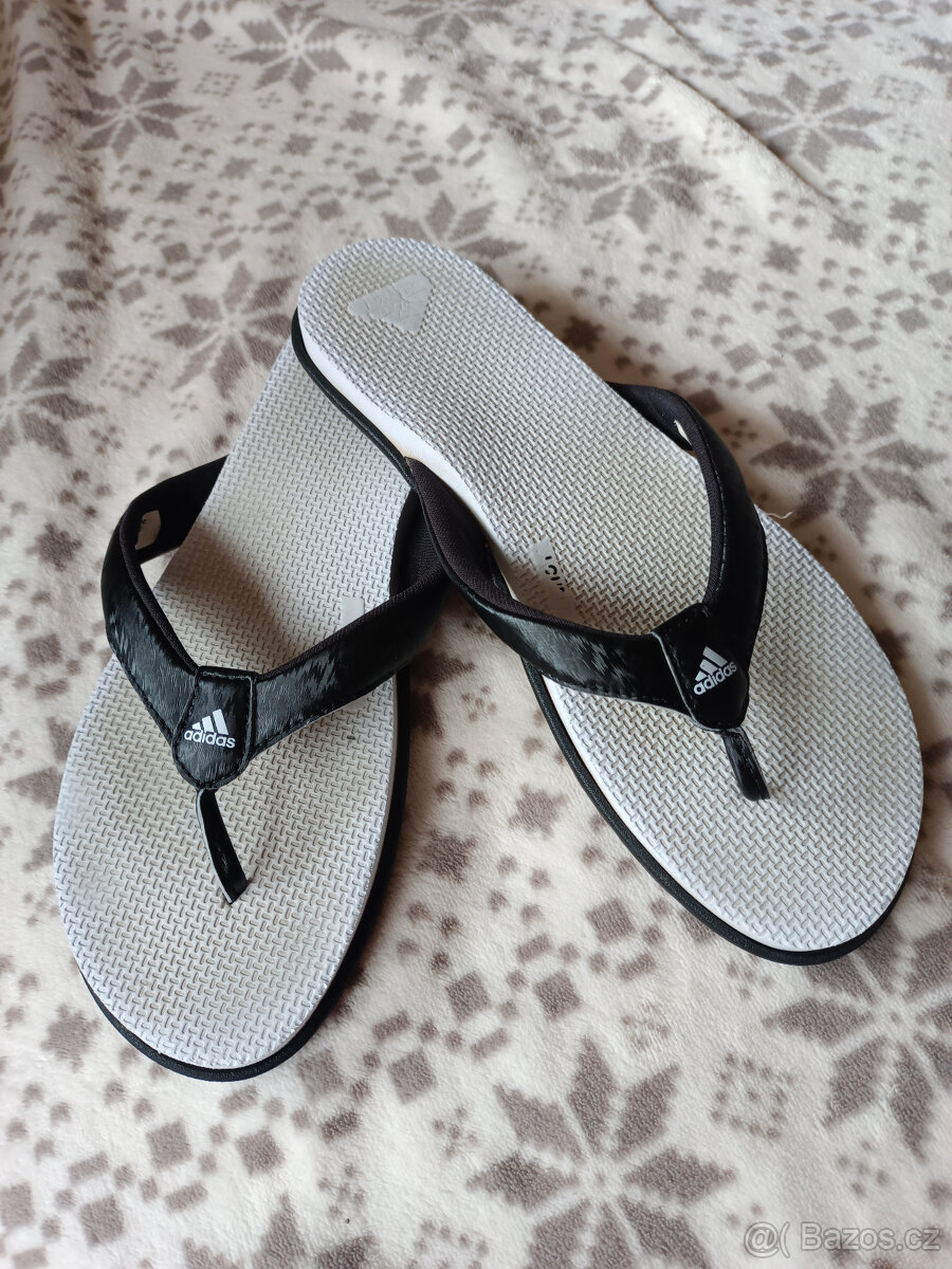 Žabky Adidas vel.40
