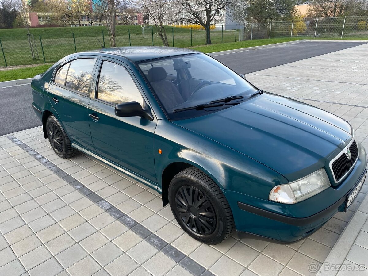 Škoda Octavia 1 1,6 55kW Najeto 141 000km