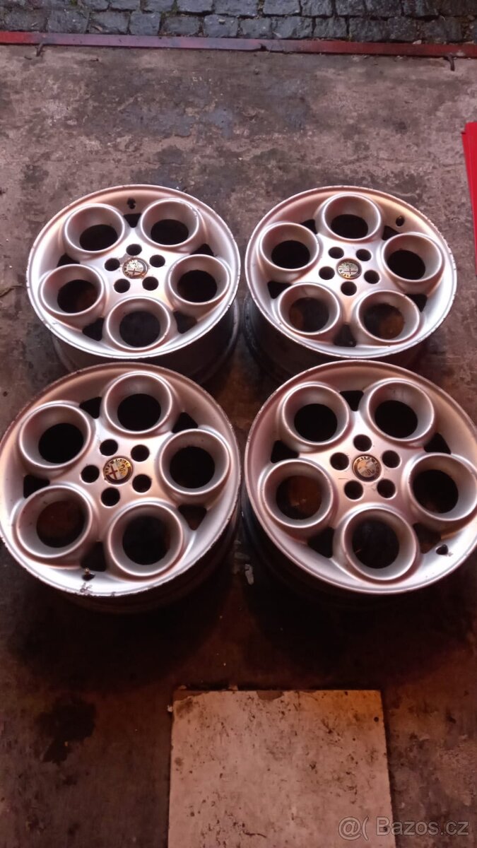 Kola alu Alfa 156