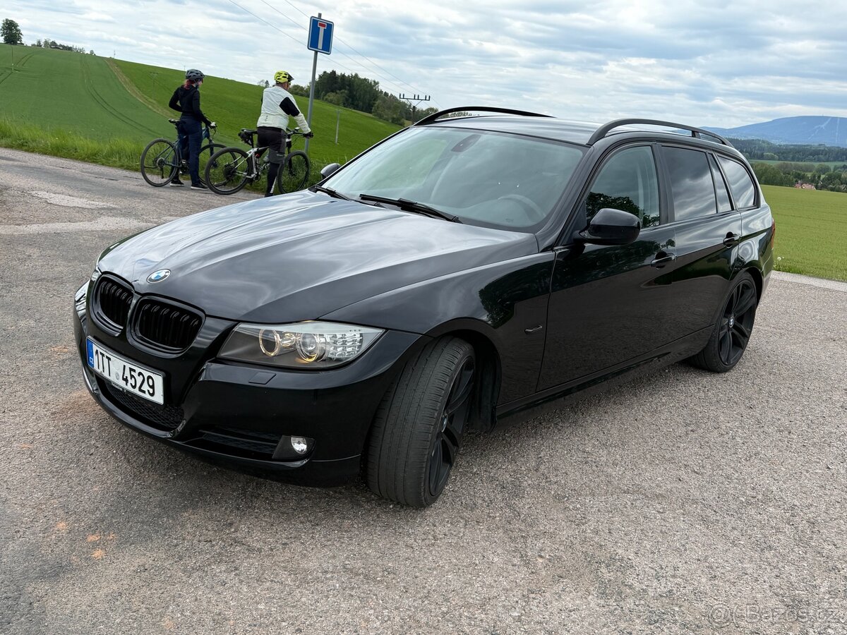 BMW 318i E90