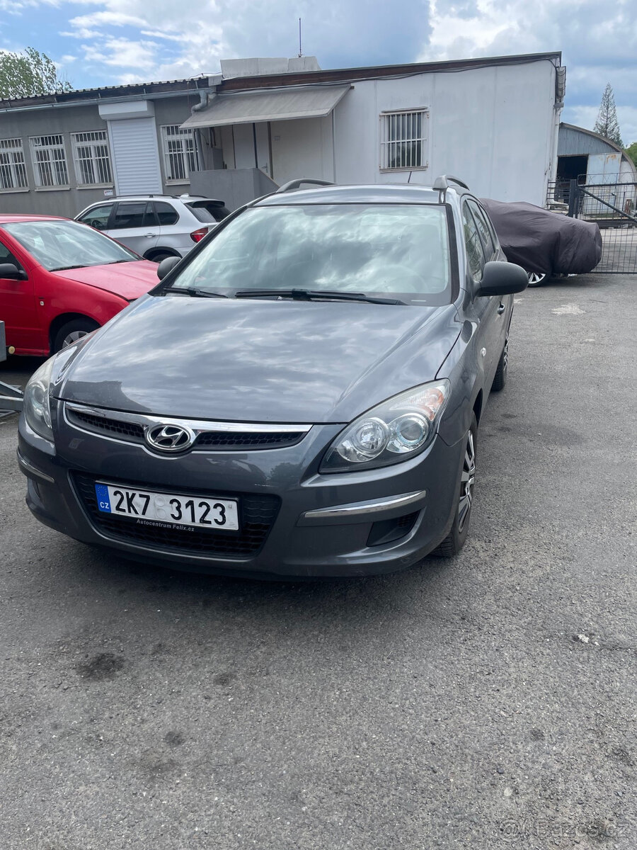 i30 CW