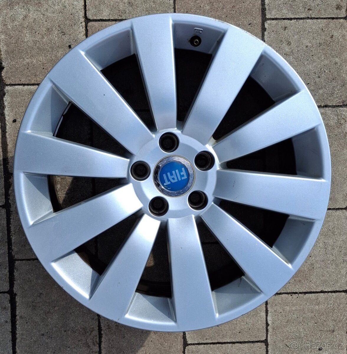 18" Fiat 5x110 7,5j et 41 sada alu
