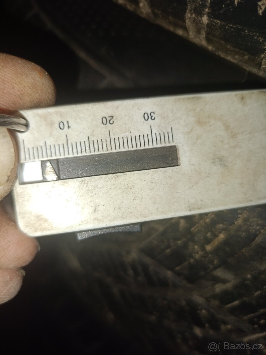 Celoroční  pneu 185/60R15