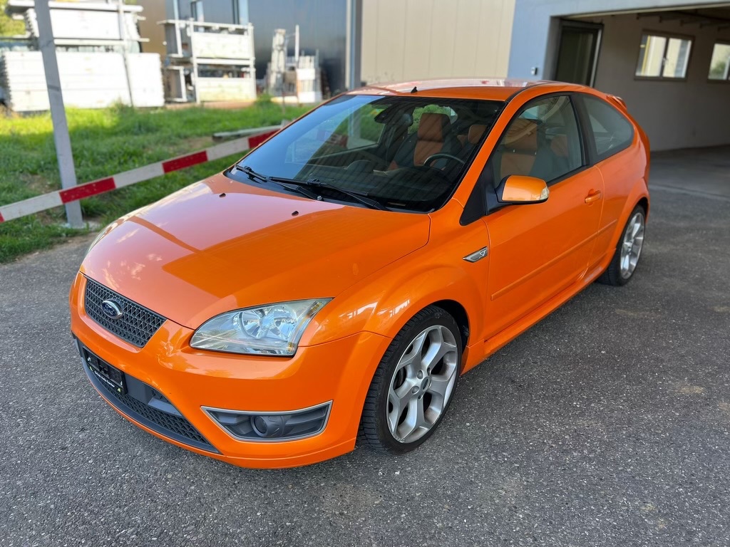 Ford Focus ST 2.5T 20V 5V 166kW